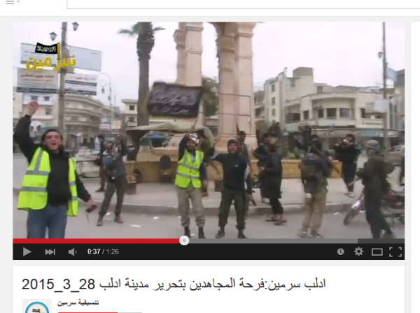 SarmeenWeißHelme mit Jabahta al Nusra Banner